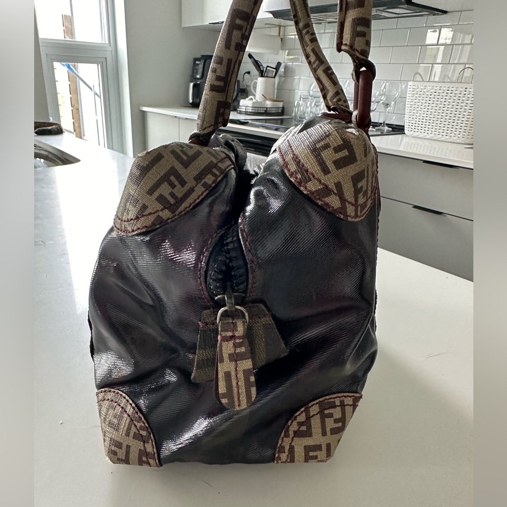 Authentic FENDI handbag - Picture 5 of 10